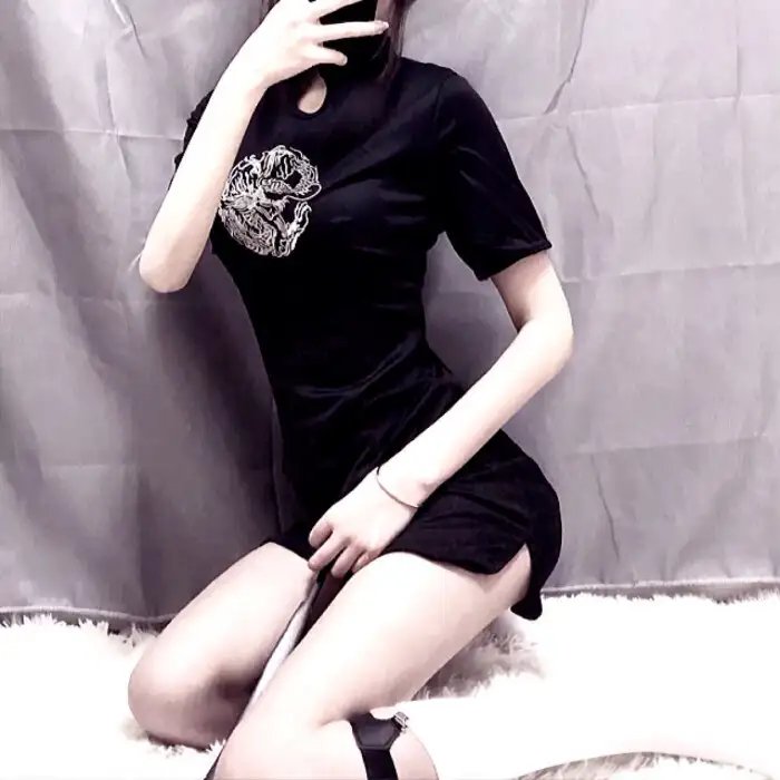 女猫